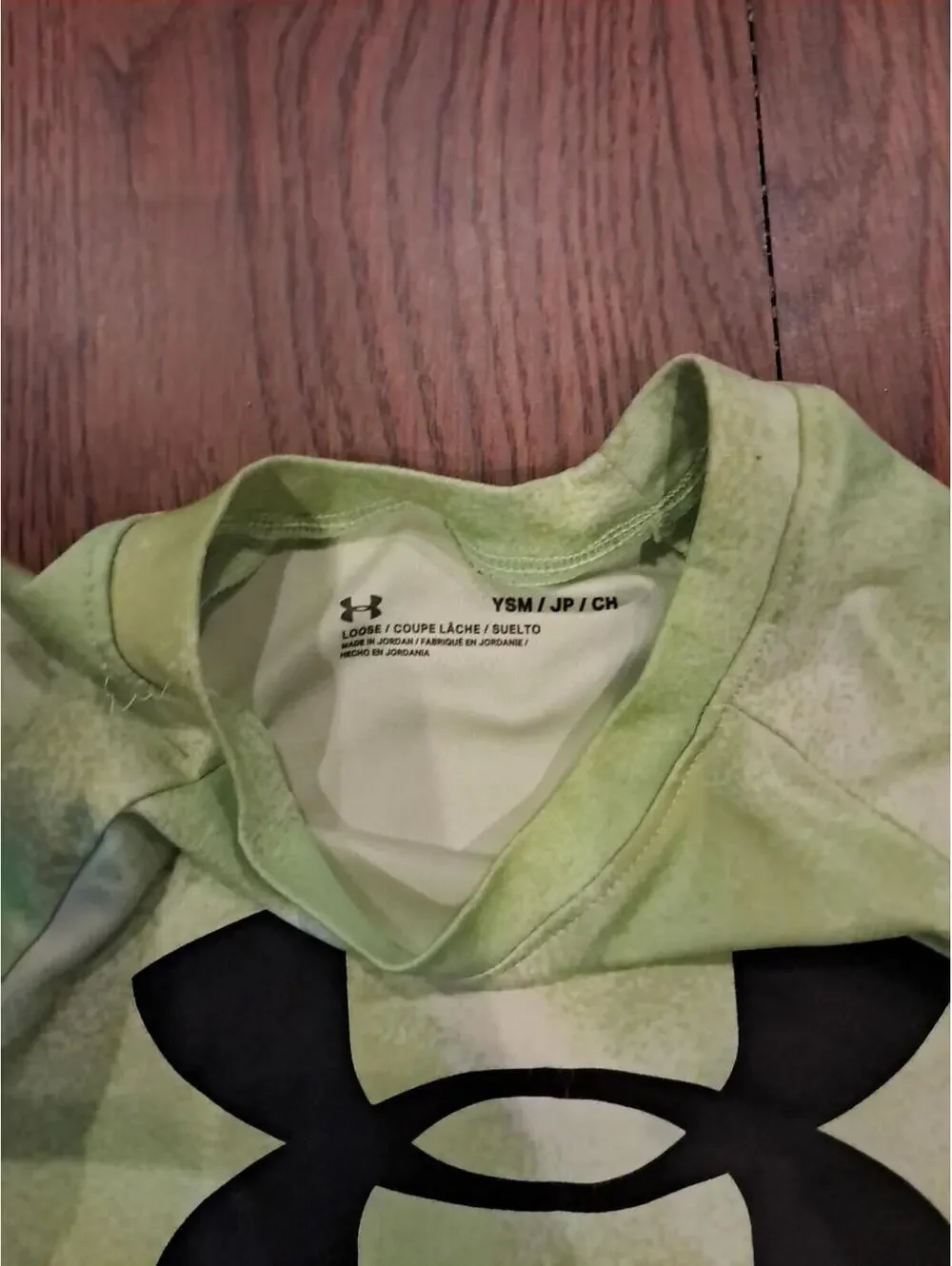 Under Armour Boys' Short‎ Sleeve YSMALL Neon Green Tshirt 6 -7 Years